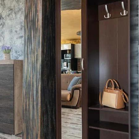 Apartment Lifestyle 57 *